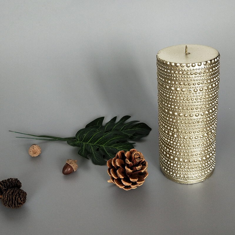 Luxury Christmas scented pillar candles Italy with private label and customized packaging box